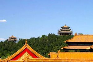 学佛人走进佛门的因由五花八门， 而我竟与买银手镯有关