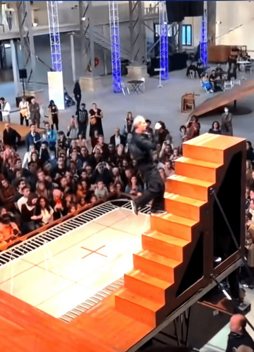 尤安尼的楼梯视频，刷屏2640万次，我有落泪的冲动